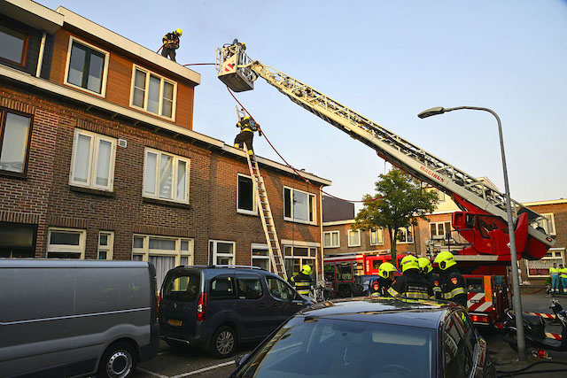 2018/123/20180520-20u43 GB 001 Grote brand Kanariestraat.jpg